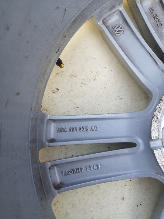 1x Alufelge 18 Zoll 7.0" 5x112 43ET 5NA601025AQ VW Tiguan Rim Wheel FEL2874941059ak
