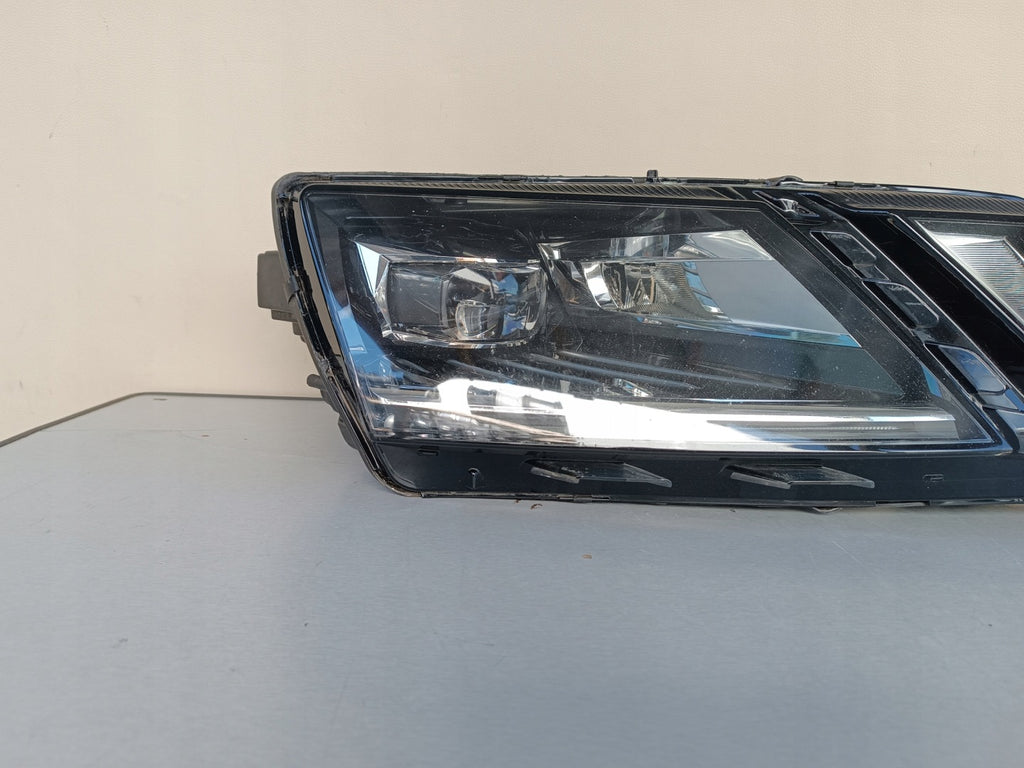 Frontscheinwerfer Skoda Octavia III 5E1941016E Rechts Scheinwerfer Headlight SCH5256533301zz