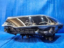 Load image into Gallery viewer, Frontscheinwerfer BMW 5 G31 G30 7439193-04 LED Links Scheinwerfer Headlight SCH6323342387uv