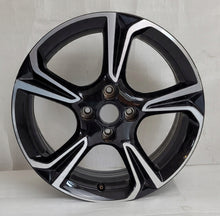 Laden Sie das Bild in den Galerie-Viewer, 1x Alufelge 17 Zoll 7.0&quot; 4x108 38ET 39182183 Opel Corsa F Rim Wheel