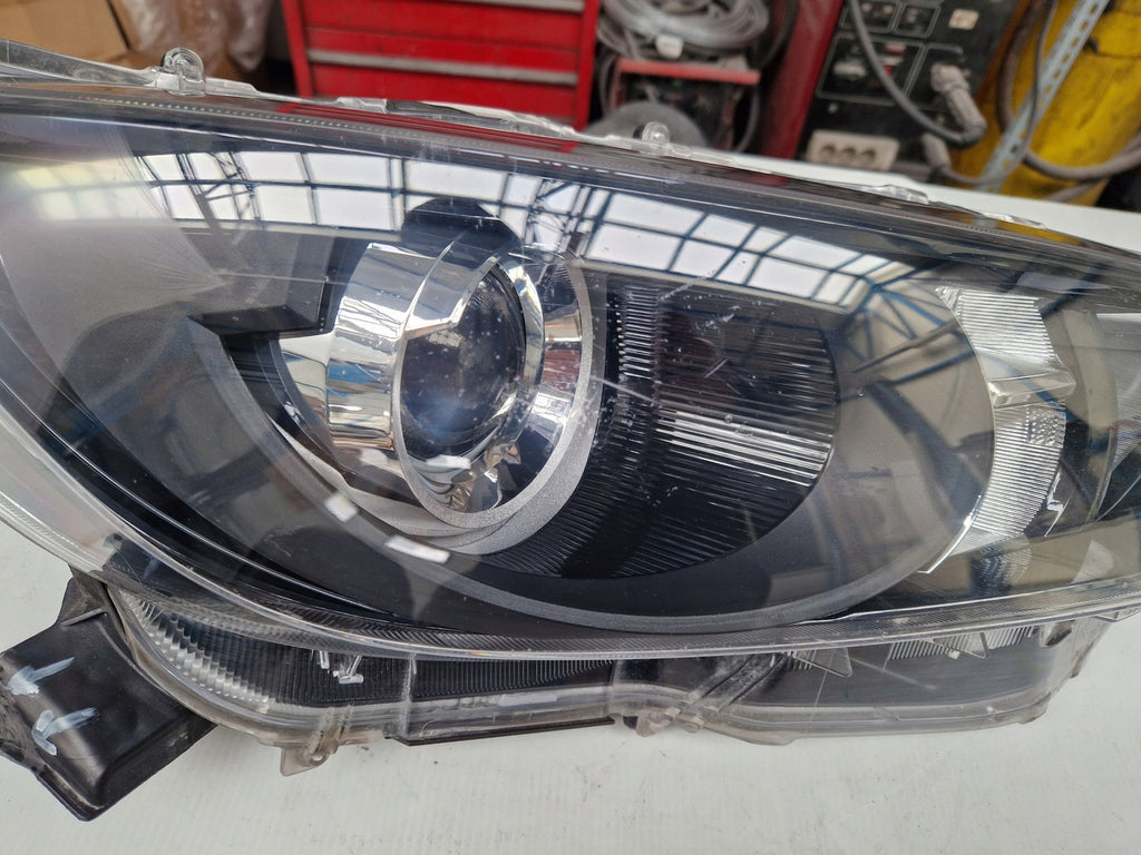 Frontscheinwerfer Toyota Yaris LED Ein Stück (Rechts oder Links) Headlight