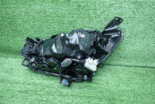 Laden Sie das Bild in den Galerie-Viewer, Frontscheinwerfer Mazda 2 D09K51030 Rechts Scheinwerfer Headlight SCH6209402171qs