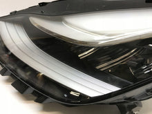 Laden Sie das Bild in den Galerie-Viewer, Frontscheinwerfer Tesla Model 3 1077375-00-C LED Links Scheinwerfer Headlight
