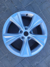 Load image into Gallery viewer, 1x Alufelge 17 Zoll 7.5" 5x112 46ET Glanz Silber 5FA601025C Seat Leon Rim Wheel FEL8073952295mq