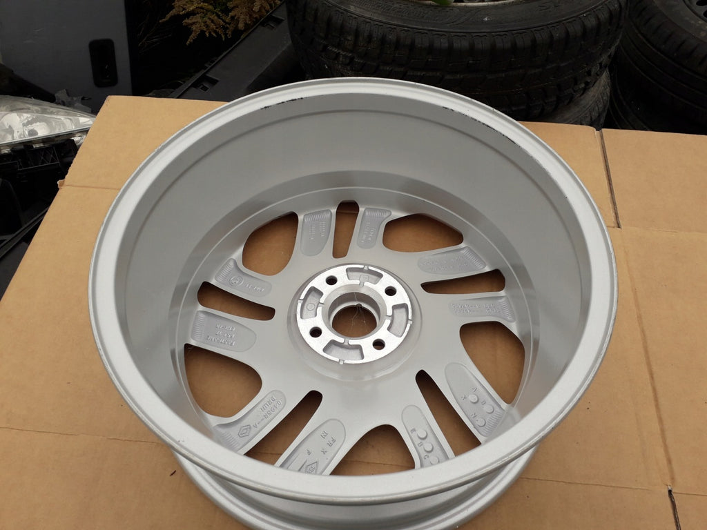 1x Alufelge 17 Zoll 6.5" 4x100 40ET Glanz Silber 403008829 Renault Captur FEL8297805881yw