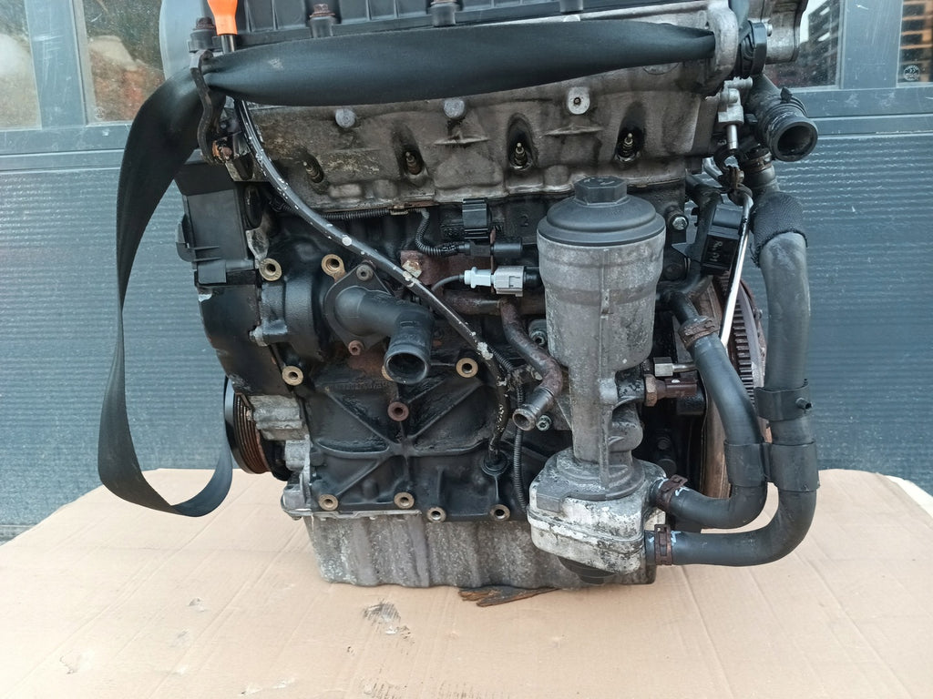 Motor VW T5 AXC 1.9 TDI 85PS 63kW 300TKm Diesel Engine Komplett
