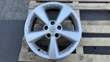 Load image into Gallery viewer, 1x Alufelge 17 Zoll 6.5" 5x114.3 40ET Glanz Silber 40300-EY17C Nissan Qashqai I FEL8191835561yy