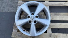 Load image into Gallery viewer, 1x Alufelge 17 Zoll 6.5" 5x114.3 40ET Glanz Silber 40300-EY17C Nissan Qashqai I FEL8191835561yy