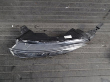 Load image into Gallery viewer, Frontscheinwerfer Hyundai Bayon 92207Q0500 Links Scheinwerfer Headlight