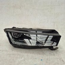 Laden Sie das Bild in den Galerie-Viewer, Frontscheinwerfer Skoda Octavia IV 5E4941016A Full LED Rechts Headlight SCH4632547207fr