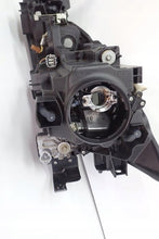 Laden Sie das Bild in den Galerie-Viewer, Frontscheinwerfer Mazda 6 GDK3-5130 85122000 Rechts Scheinwerfer Headlight SCH6459694430go