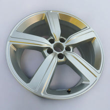 Laden Sie das Bild in den Galerie-Viewer, 1x Alufelge 20 Zoll 9.0&quot; 5x112 38ET 4KE601025S Audi E-Tron Rim Wheel