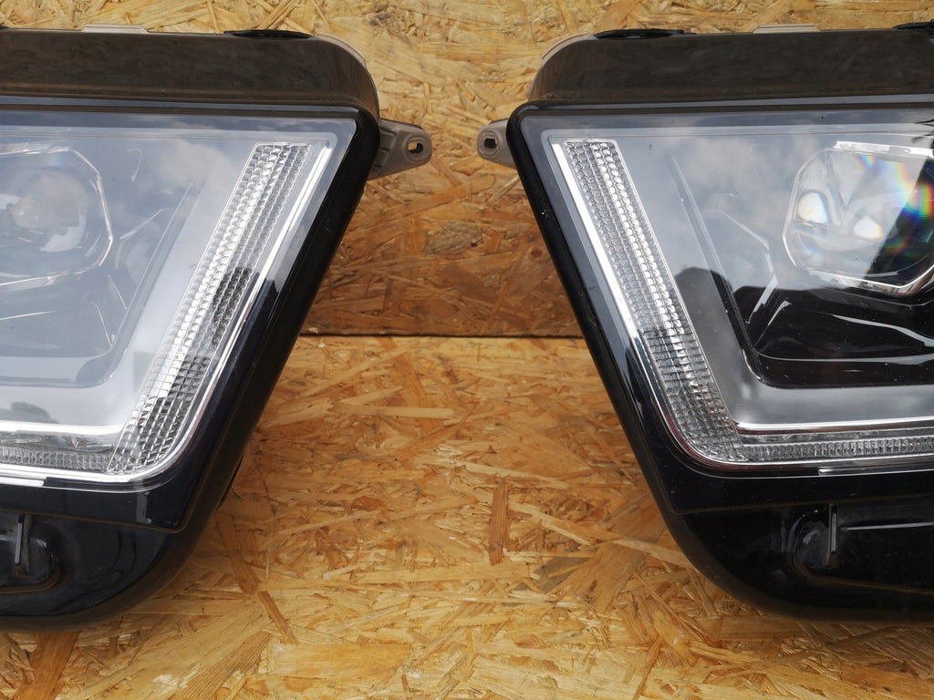 Frontscheinwerfer Ford FK7B-13W030-CG FK7B-13W029-CG Ein Satz Headlight SCH7385427792br