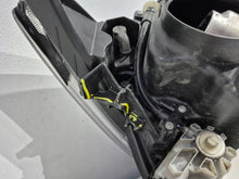 Laden Sie das Bild in den Galerie-Viewer, Frontscheinwerfer Mazda II Bi-Xenon Links Scheinwerfer Headlight SCH5860363896fl