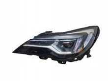 Laden Sie das Bild in den Galerie-Viewer, Frontscheinwerfer Opel Astra K 39055745 LED Ein Stück (Rechts oder Links) SCH8569119966qu