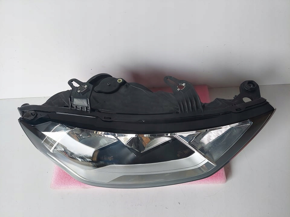 Frontscheinwerfer Audi A1 82A941004 Rechts Scheinwerfer Headlight