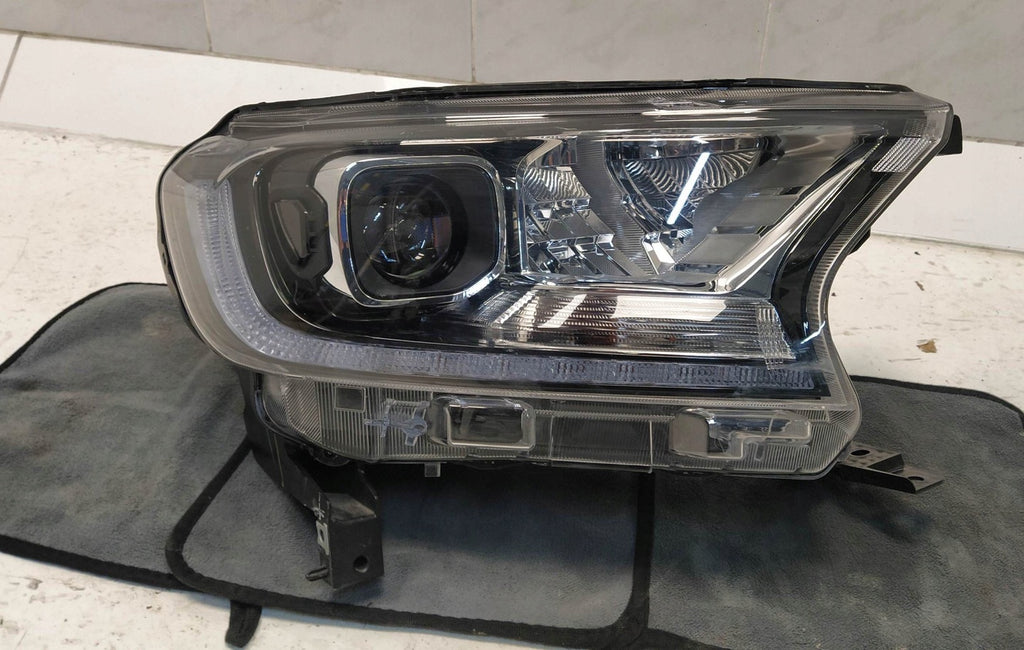 Frontscheinwerfer Ford Ranger JB3B-13E014 LED Rechts Scheinwerfer Headlight