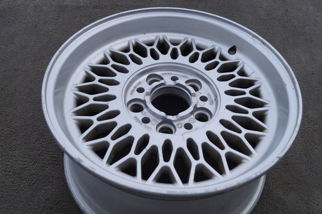 1x Alufelge 15 Zoll 7.0" 5x120 19ET Silber 1180991 BMW E32 E34 Rim Wheel