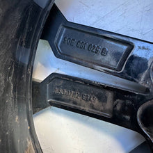 Laden Sie das Bild in den Galerie-Viewer, 1x Alufelge 17 Zoll 5x112 5GE601025B VW Golf VII I Rim Wheel FEL4688577076ew