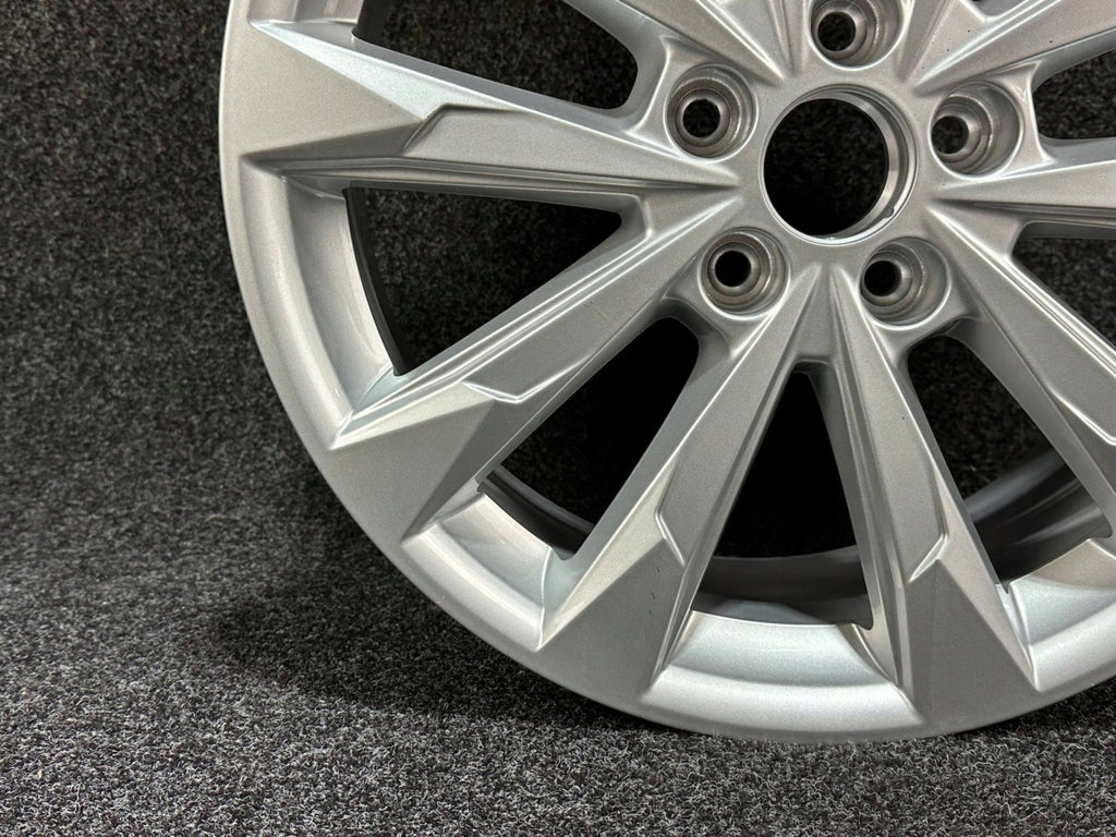 1x Alufelge 18 Zoll 7.0" 5x112 43ET Glanz Silber 83A601025G Audi Q3 Rim Wheel FEL6712443455bz