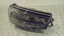 Laden Sie das Bild in den Galerie-Viewer, Frontscheinwerfer Skoda Fabia IV 6VB941016 LED Rechts Scheinwerfer Headlight SCH2944637783bw