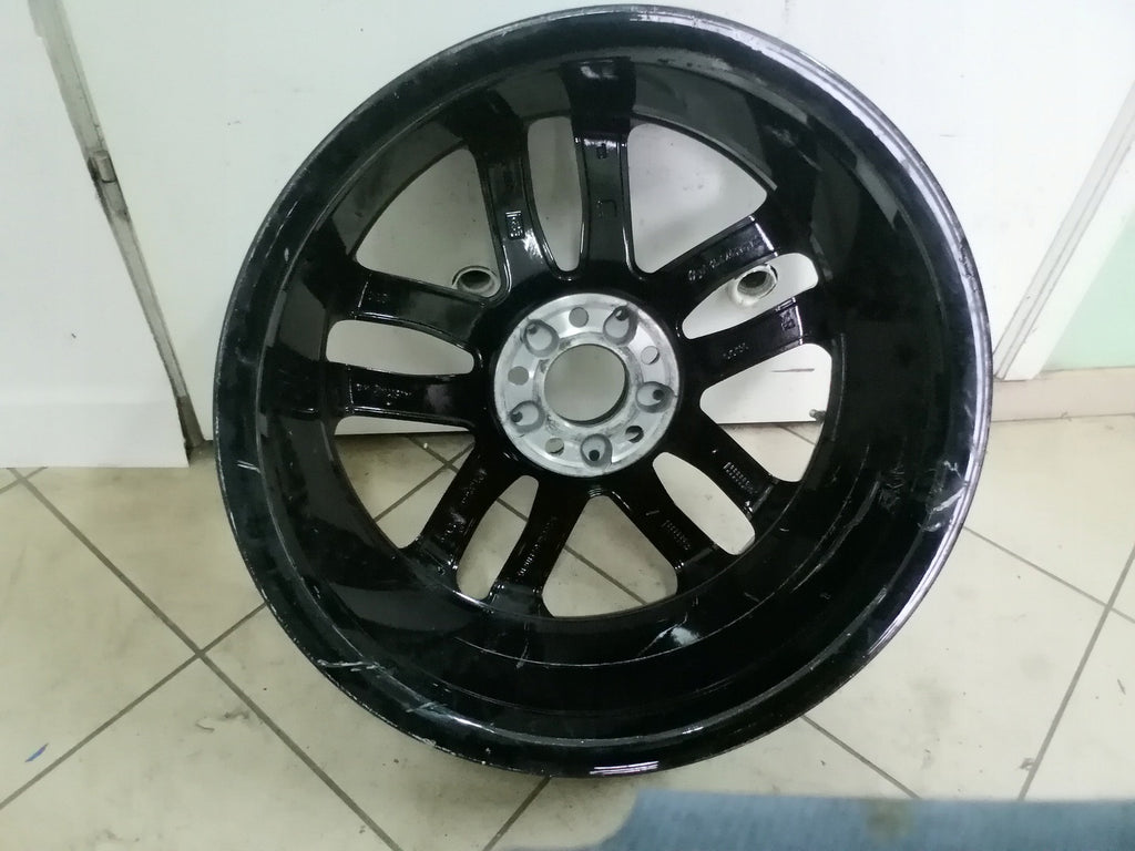 1x Alufelge 18 Zoll 7.0" 5x112 46ET A1564010100 Mercedes-Benz Gla Rim Wheel