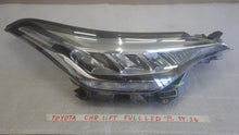 Laden Sie das Bild in den Galerie-Viewer, Frontscheinwerfer Toyota Chr C-Hr 81110-F4180-00 LED Rechts Headlight SCH8996426914tq