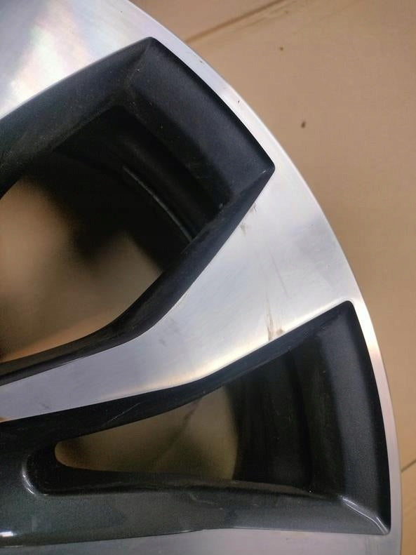 1x Alufelge 17 Zoll 7.0" 5x114.3 43ET Glanz Graphit 403007202R Mg Talisman