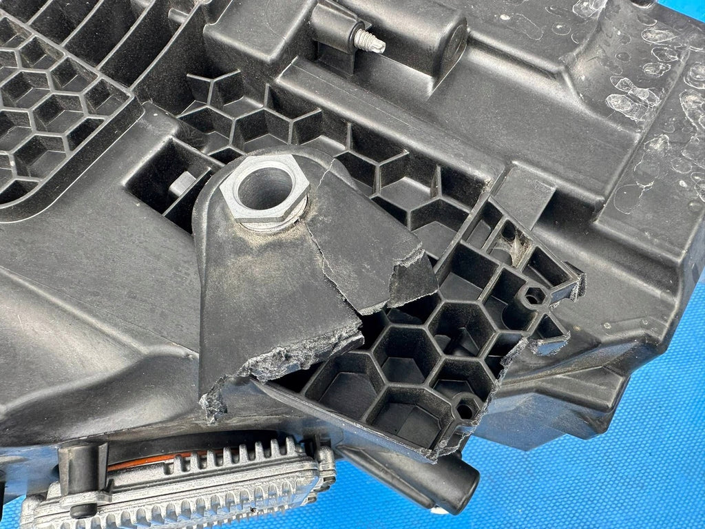 Frontscheinwerfer Skoda Superb III 3V1941015 Ein Stück (Rechts oder Links)