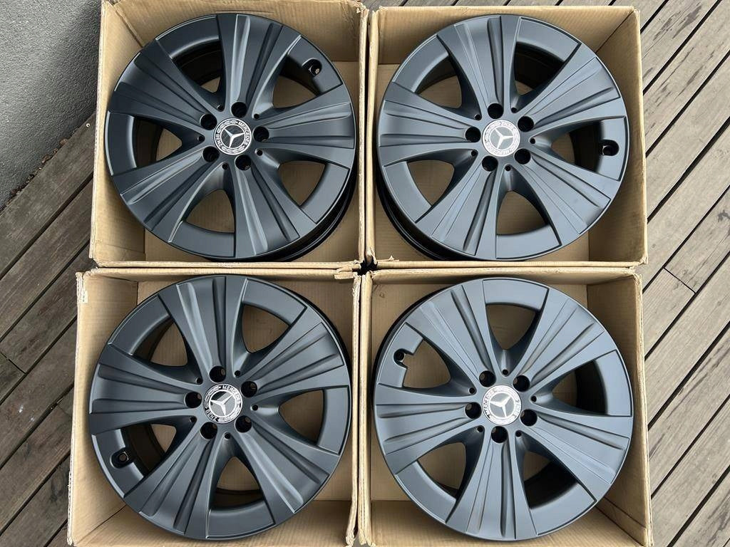 4x Alufelge 18 Zoll 8.0" 5x112 43ET Glanz Graphit A2134013700 Mercedes-Benz FEL1594066223rw