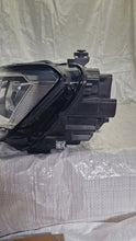 Laden Sie das Bild in den Galerie-Viewer, Frontscheinwerfer VW Tiguan 5NB941035B LED Links Scheinwerfer Headlight