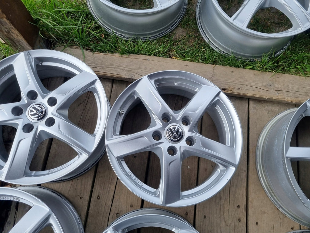 4x Alufelge 16 Zoll 6.5" 5x112 46ET Glanz KBA51975 VW Golf Rim Wheel FEL9944229779kg