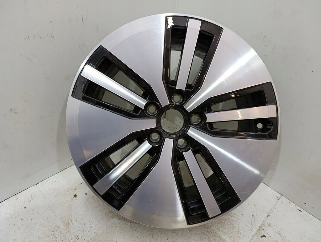 1x Alufelge 17 Zoll 7.0" 5x112 40ET Glanz Silber 3G0601025AM VW Passat Rim Wheel FEL2633709044kr