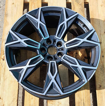 Laden Sie das Bild in den Galerie-Viewer, 1x Alufelge 20 Zoll 9.0" 5x112 24ET Glanz Graphit 5A19DE4KOD 87169090 BMW 7 Mg FEL3684407193wk