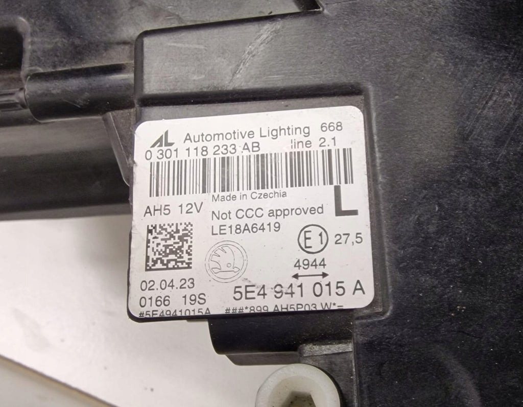 Frontscheinwerfer Skoda Octavia IV 5E4941015A LED Links Scheinwerfer Headlight SCH1122845871un