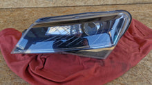 Laden Sie das Bild in den Galerie-Viewer, Frontscheinwerfer Skoda Superb III 3V1941015B Xenon Links Scheinwerfer Headlight SCH6139704296fh
