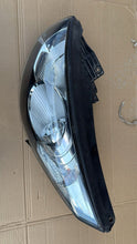 Laden Sie das Bild in den Galerie-Viewer, Frontscheinwerfer Hyundai Ix35 Links Scheinwerfer Headlight SCH2438517847md