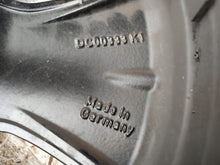 Load image into Gallery viewer, 1x Alufelge 17 Zoll 7.0&quot; 5x112 44 5ET Glanz Schwarz A2064014100 Mercedes-Benz