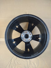 Laden Sie das Bild in den Galerie-Viewer, 1x Alufelge 17 Zoll 6.5&quot; 5x112 46ET 5E3601025 Skoda Octavia 5e3 Rim Wheel