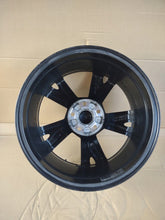 Laden Sie das Bild in den Galerie-Viewer, 1x Alufelge 17 Zoll 6.5" 5x112 46ET 5E3601025 Skoda Octavia 5e3 Rim Wheel FEL7166060361yp