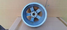 Load image into Gallery viewer, 1x Alufelge 15 Zoll 6.0&quot; 5x100 40ET 6R0071493A VW Polo 6r Rim Wheel