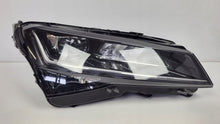 Laden Sie das Bild in den Galerie-Viewer, Frontscheinwerfer Skoda Superb III 3V1941016D Rechts Scheinwerfer Headlight SCH2100710638dn