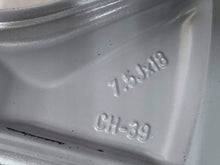 Load image into Gallery viewer, 1x Alufelge 18 Zoll 7.5" 5x114.3 39ET Glanz Silber 403006653R Renault Espace FEL2755257328ri