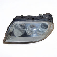 Laden Sie das Bild in den Galerie-Viewer, Frontscheinwerfer VW Passat Xenon Links Scheinwerfer Headlight