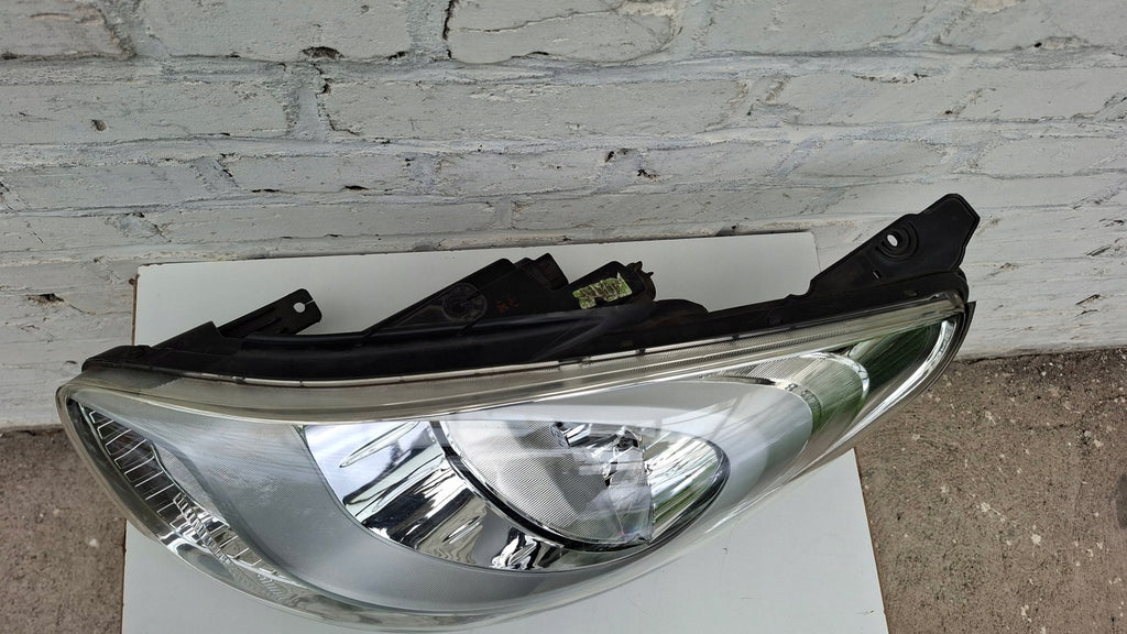 Frontscheinwerfer Hyundai I20 92101-4P500 Ein Stück (Rechts oder Links)