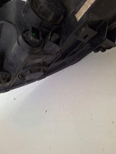 Load image into Gallery viewer, Frontscheinwerfer Kia Sportage III 92102-3U250 Rechts Scheinwerfer Headlight SCH6041458719cx