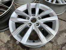 Laden Sie das Bild in den Galerie-Viewer, 1x Alufelge 16 Zoll 6.5" 5x112 40ET Glanz 601025 VW Touran Rim Wheel FEL9851158794pr