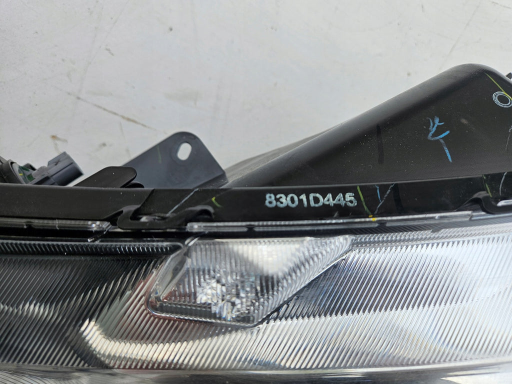 Frontscheinwerfer Mitsubishi Space Star 8301D445 FALSE Scheinwerfer Headlight SCH9956462660yy