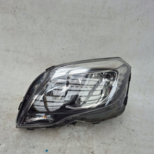 Laden Sie das Bild in den Galerie-Viewer, Frontscheinwerfer Mercedes-Benz W204 A2048200939 Ein Stück (Rechts oder Links) SCH6089025251sk