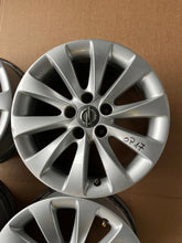 Laden Sie das Bild in den Galerie-Viewer, 4x Alufelge 16 Zoll 6.5" 5x110 37ET Glanz Silber 13346661 Opel Zafira B Meriva FEL4823897582gn